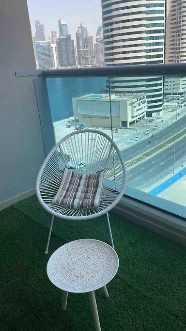 Coconing In Business Bay Burj Khalifa Canal View Dubai