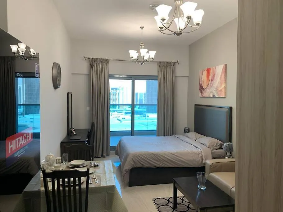 Apartment Coconing In Business Bay Burj Khalifa Canal View Dubai United Arab Emirates